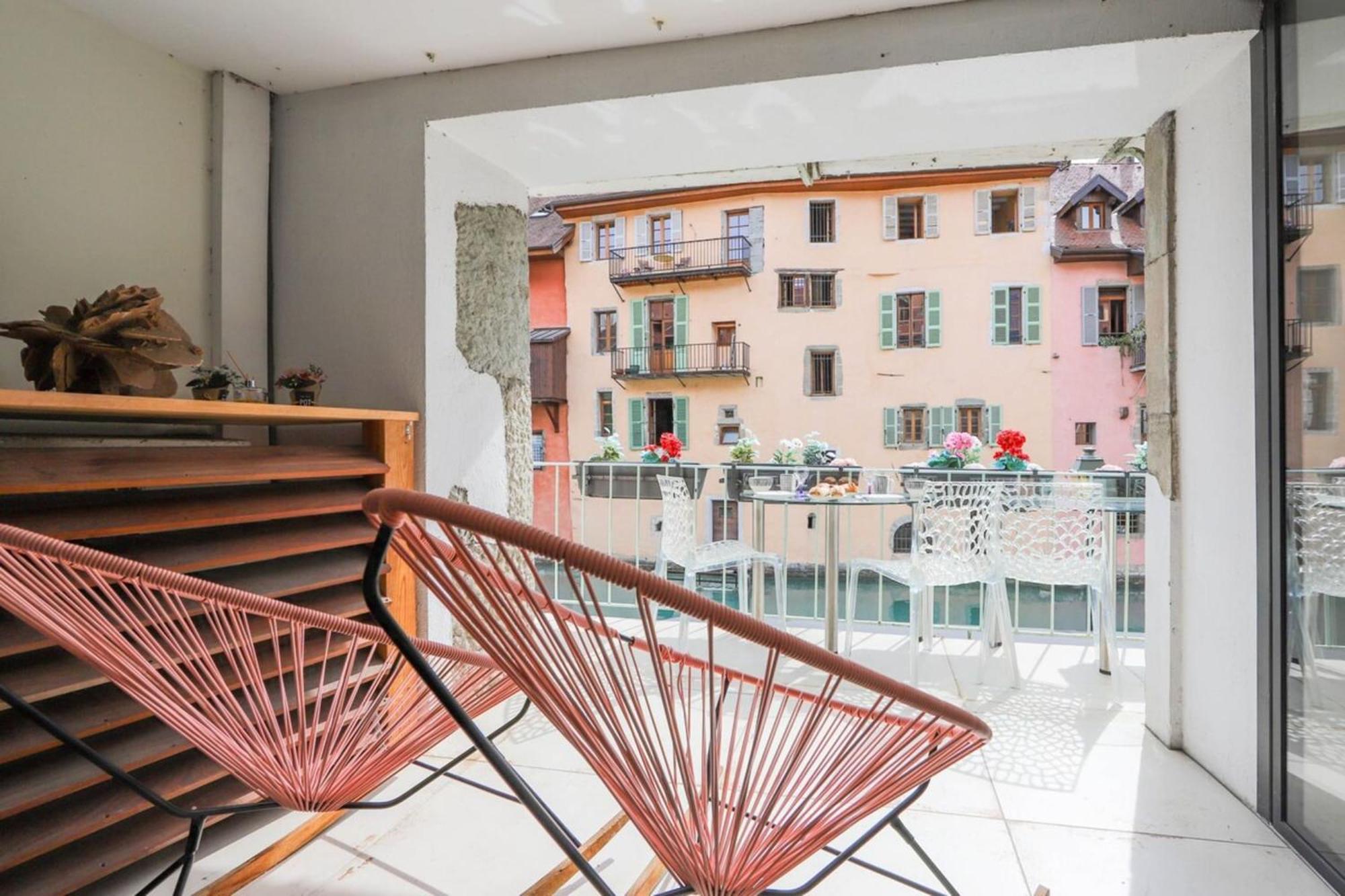 L'Eau Vive Jacuzzi Et Sauna En Vieille Ville 5 Annecy Zewnętrze zdjęcie